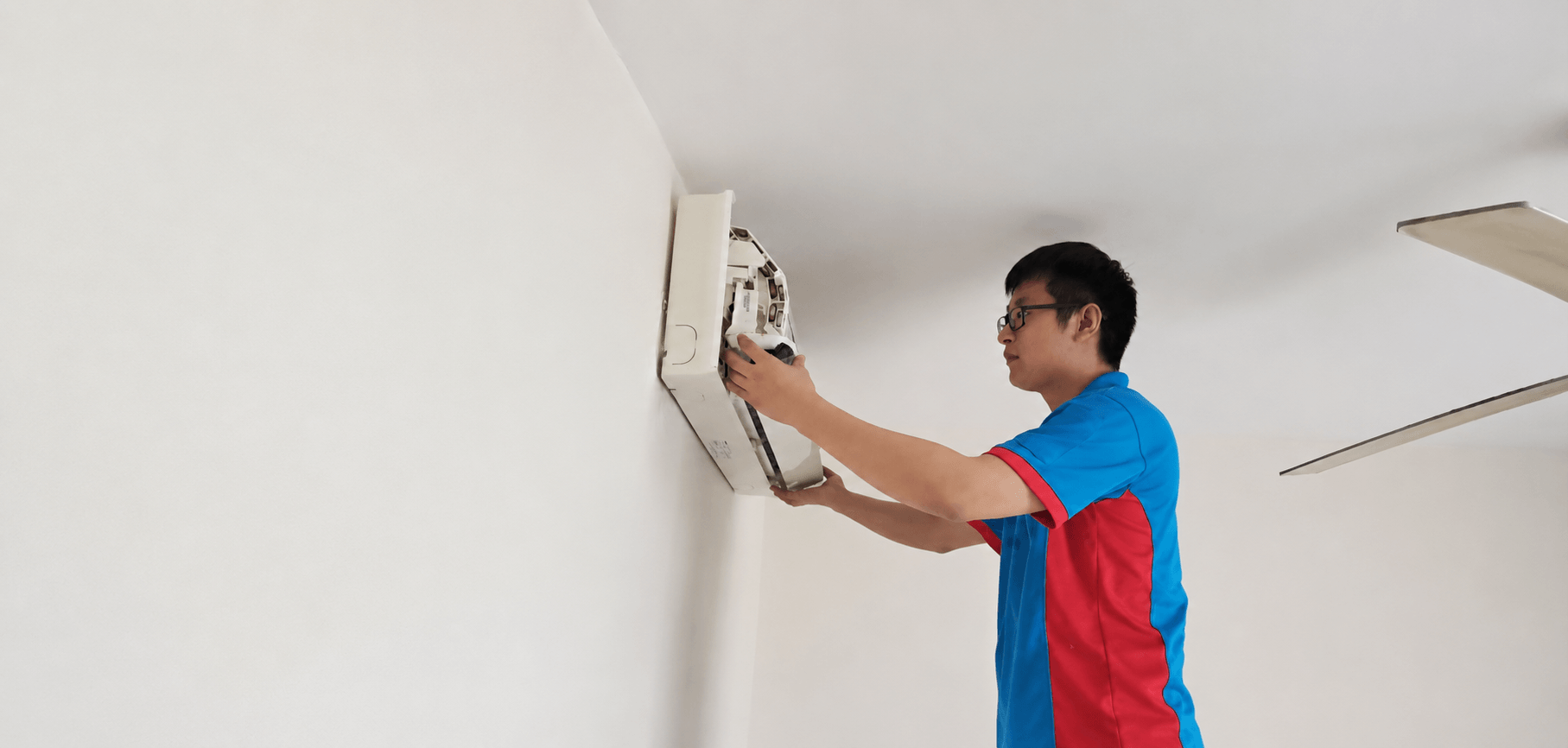 Jiaxing Aircon providing aircon servicing in Singapore with special promotion